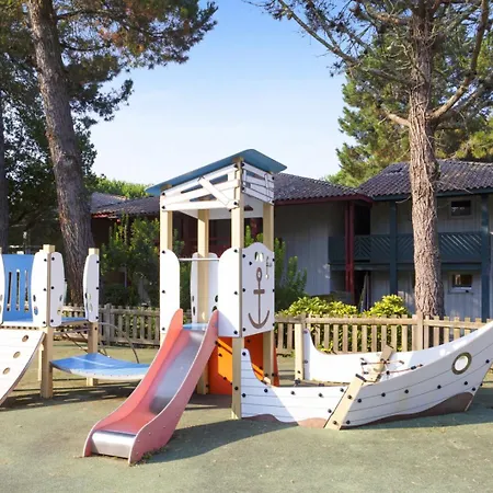Village - Maeva - Maison 2 6 Personnes Vue Golf Mae-0065 *